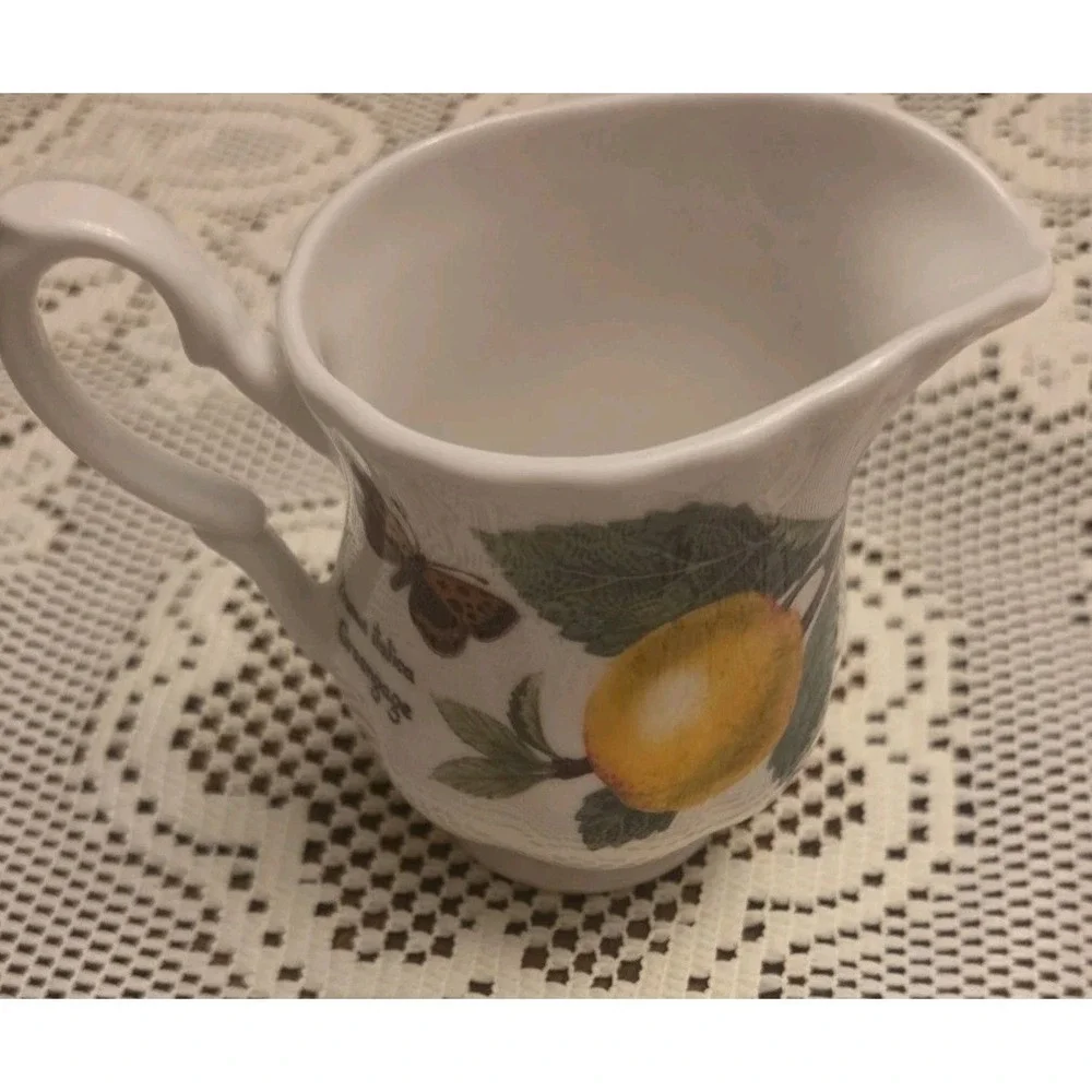 ROY KIRKHAM HERITAGE FRUIT Fine Bone China SMALL Creamer Made in England 2002